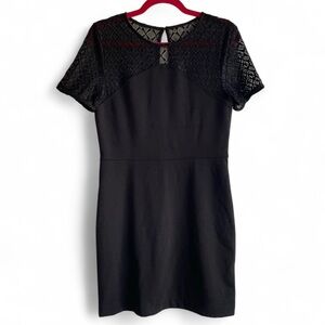 Banana Republic Black Short Sleeve Lace Top Mini Dress Size 4